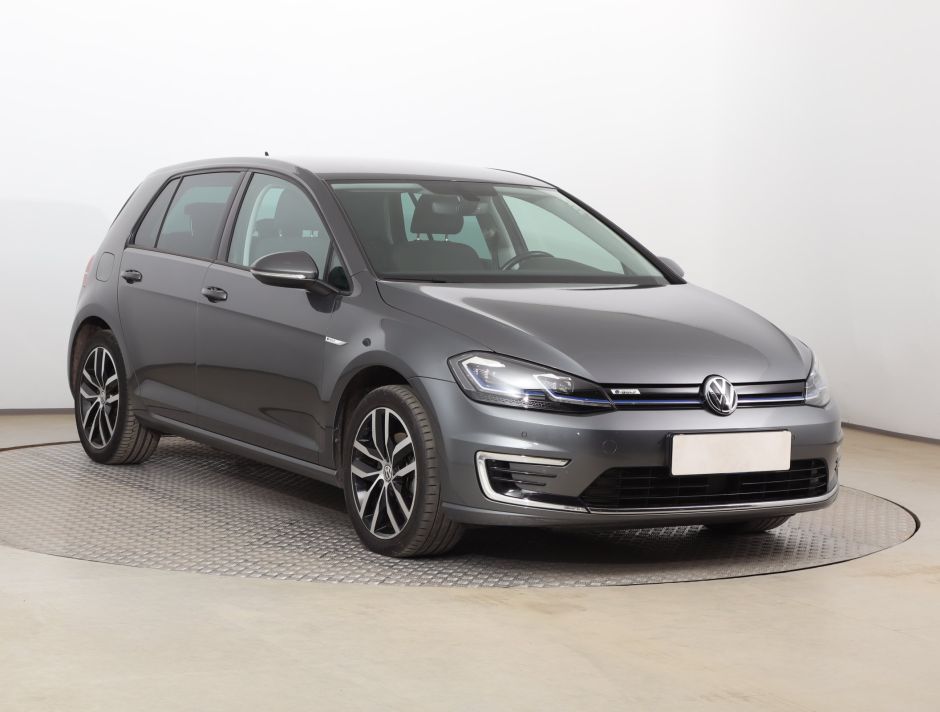 Volkswagen e-Golf - 2020