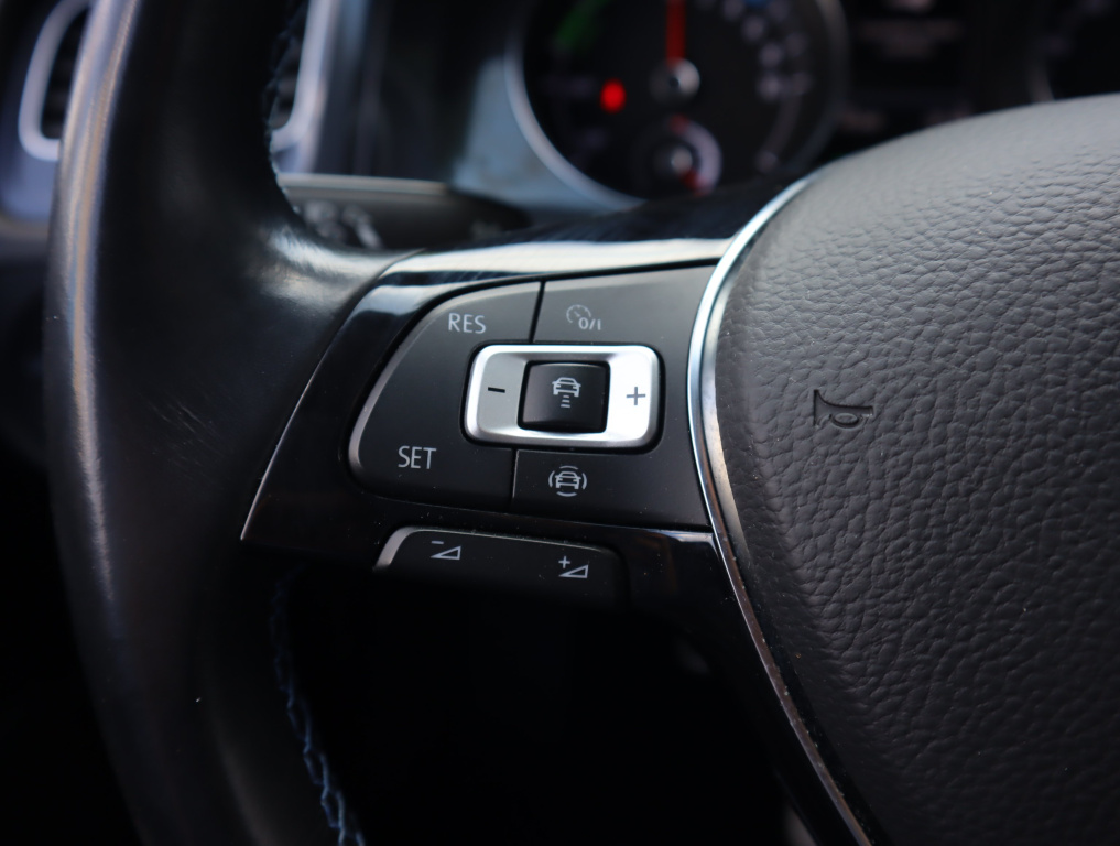 Volkswagen e-Golf