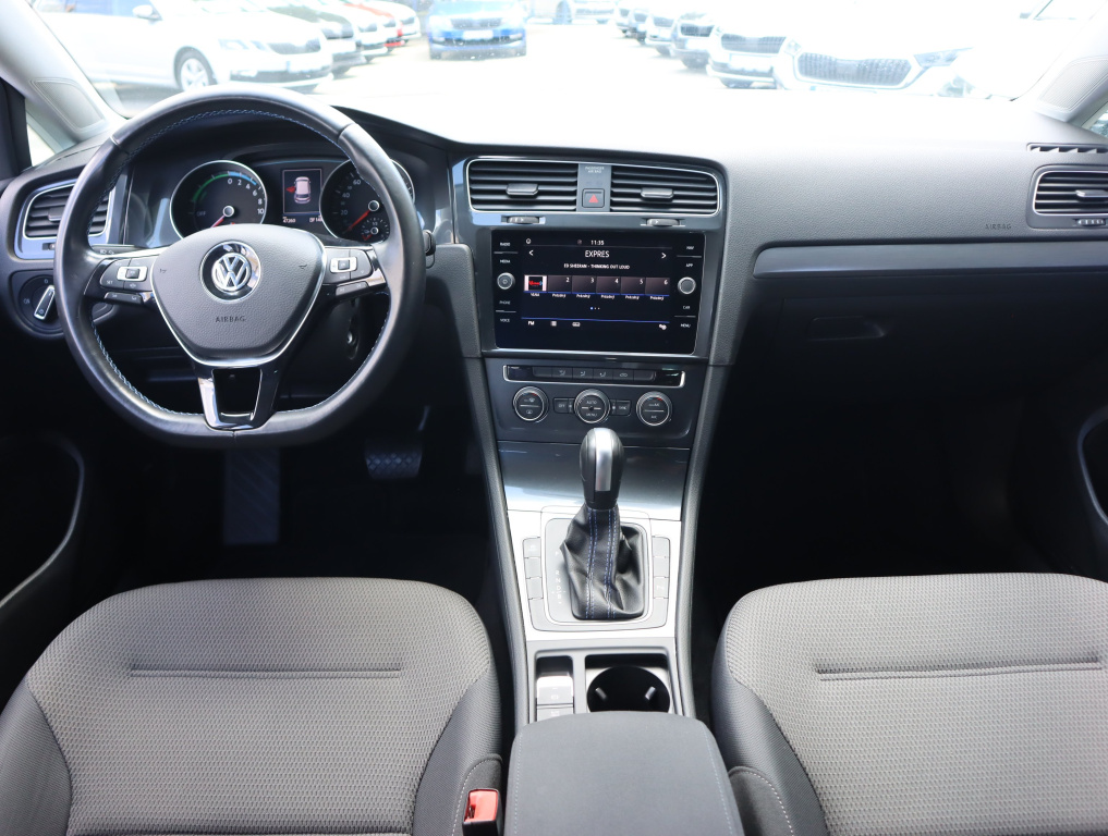 Volkswagen e-Golf