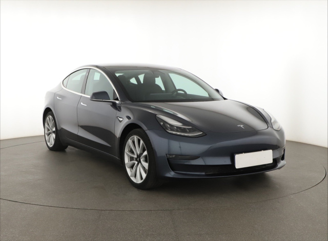 Tesla Model 3 2019
