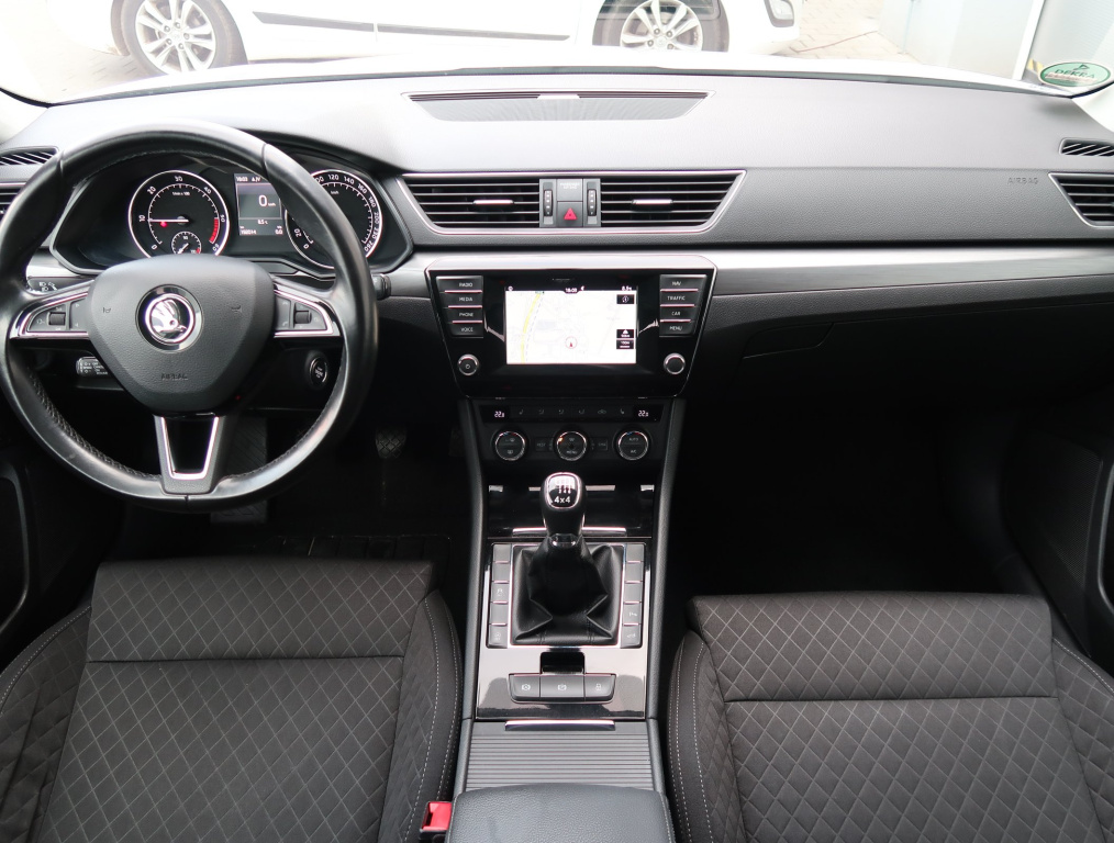 Škoda Superb