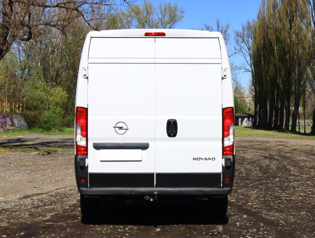 Opel Movano