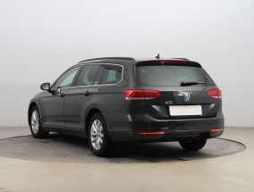 Volkswagen Passat - 2015