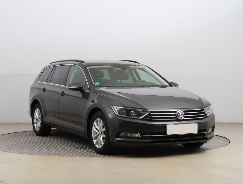 Volkswagen Passat - 2015