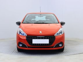 Peugeot 208 - 2015