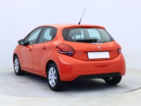 Peugeot 208 - 2015