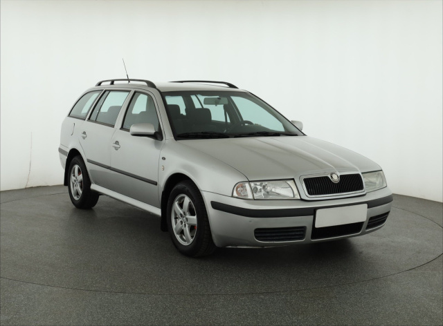 Škoda Octavia 2003