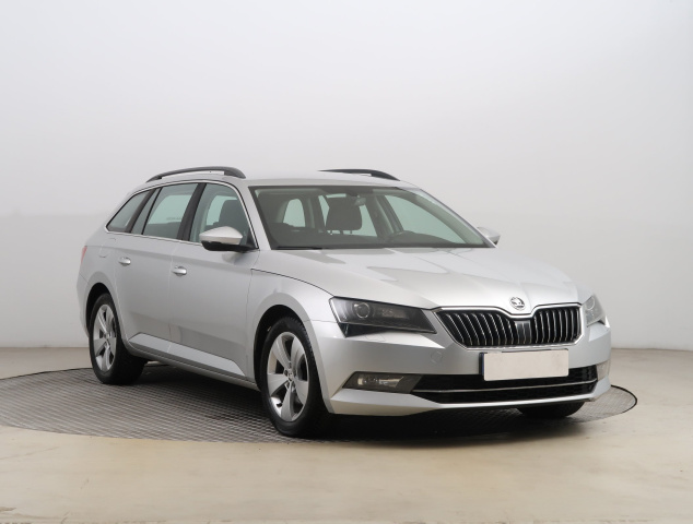 Škoda Superb 2016
