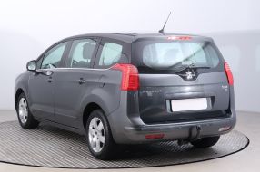 Peugeot 5008 - 2013
