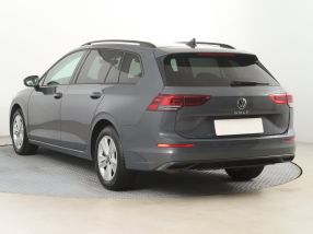 Volkswagen Golf - 2021