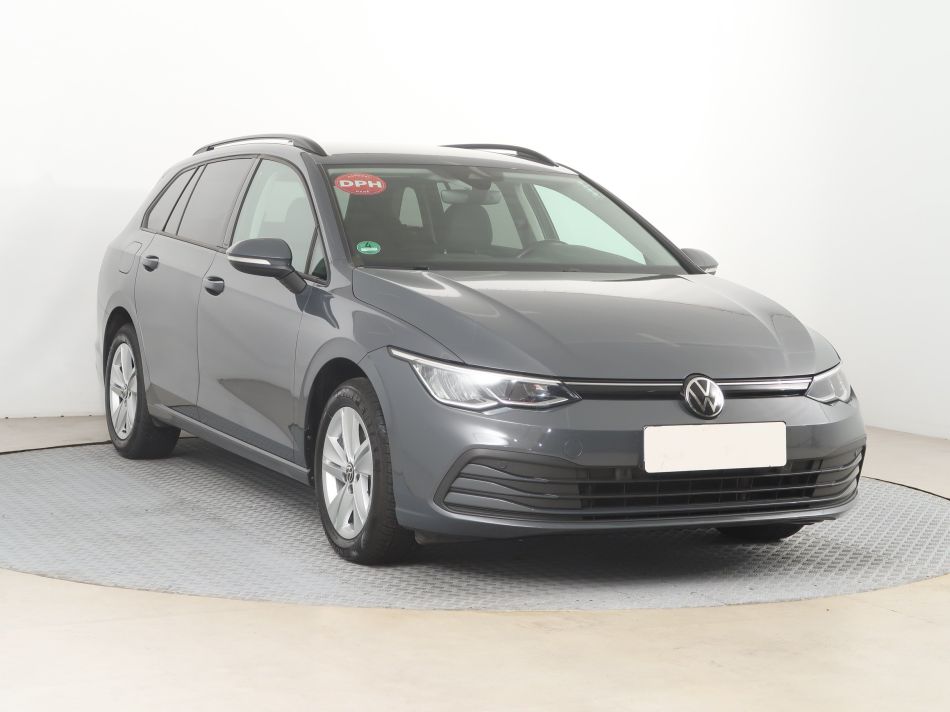 Volkswagen Golf - 2021