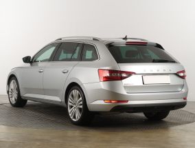 Skoda Superb - 2021