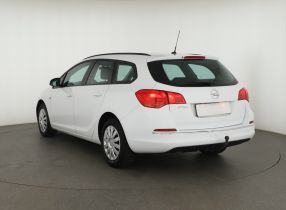 Opel Astra - 2015