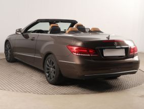 Mercedes-Benz E - 2014