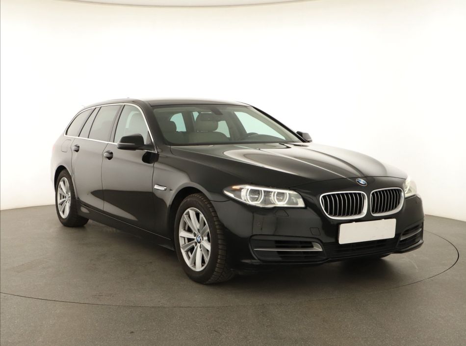 BMW 5 - 2016