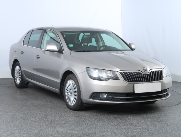 Škoda Superb 2014