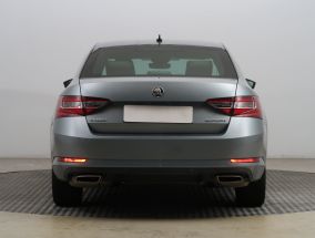 Škoda Superb - 2016