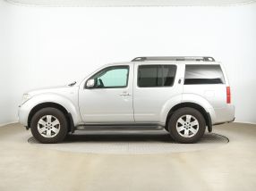 Nissan Pathfinder - 2007