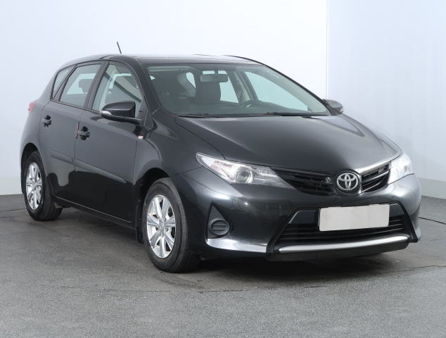 Toyota Auris 2013