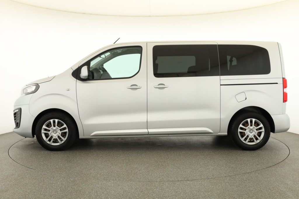 Peugeot Traveller