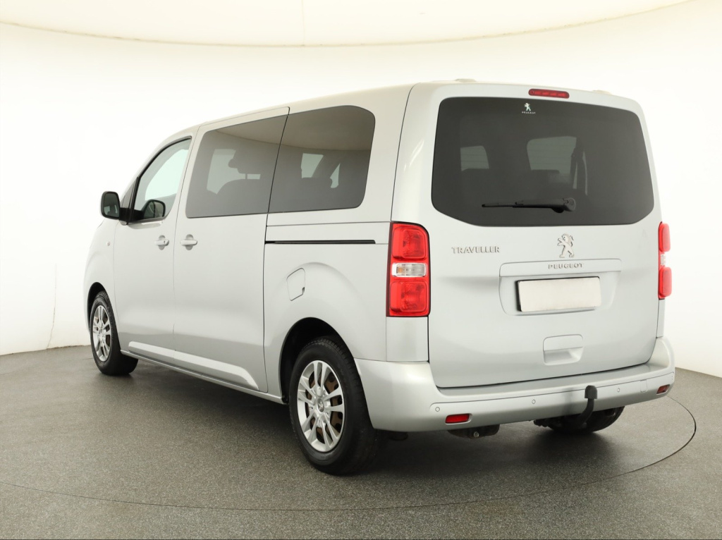 Peugeot Traveller