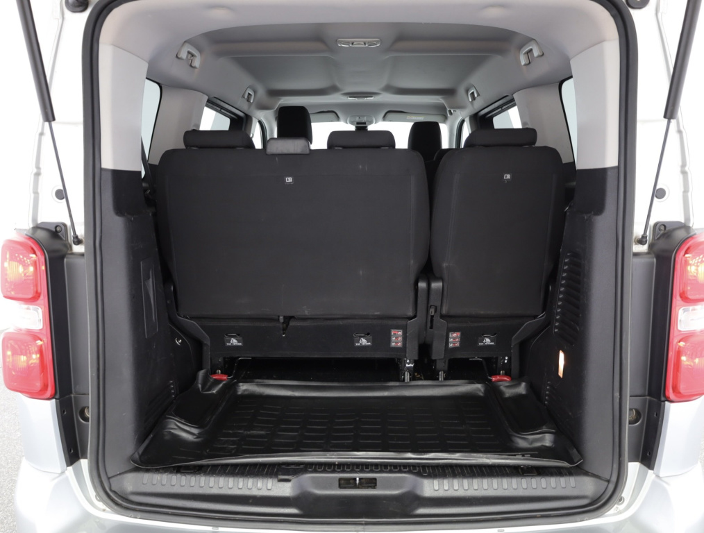 Peugeot Traveller