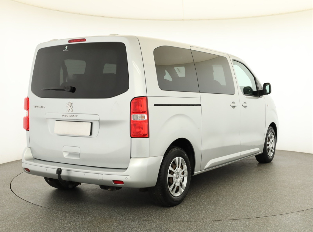 Peugeot Traveller