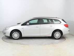 Opel Astra - 2011