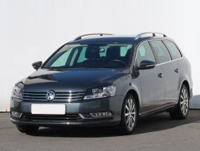 Volkswagen Passat - 2012