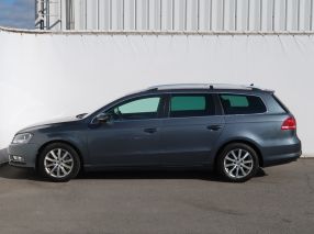 Volkswagen Passat - 2012