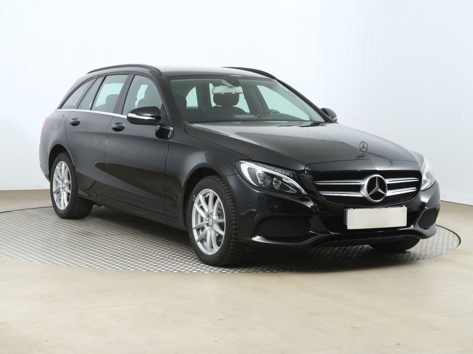 Mercedes-Benz C - 2015