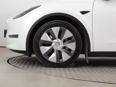 Tesla Model Y - 2022