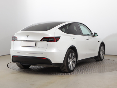 Tesla Model Y - 2022