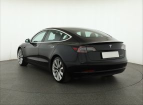 Tesla Model 3 - 2019