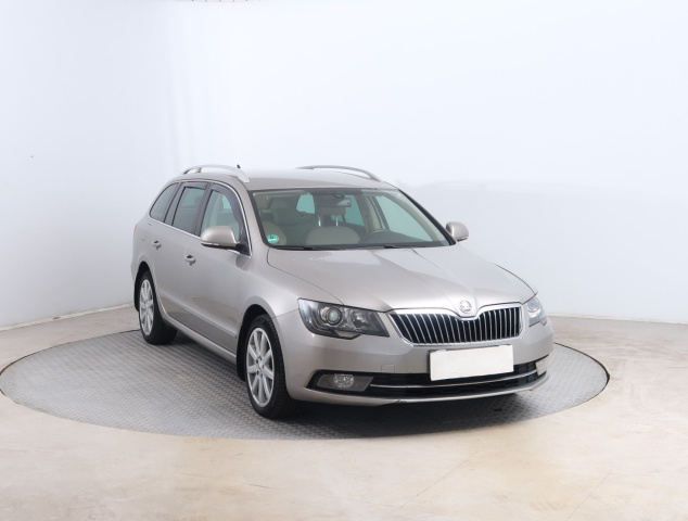 Škoda Superb, 2014