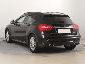 Mercedes-Benz GLA - 2014
