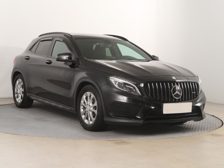 Mercedes-Benz GLA - 2014