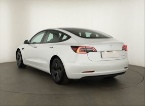Tesla Model 3 - 2021