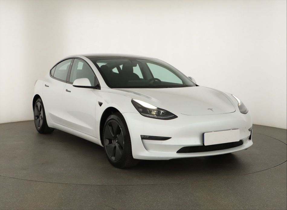 Tesla Model 3 - 2021