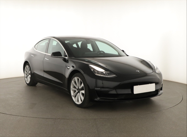 Tesla Model 3 2019