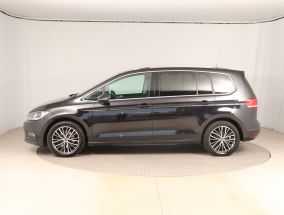 Volkswagen Touran - 2021