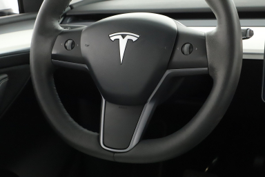 Tesla Model Y - 2022