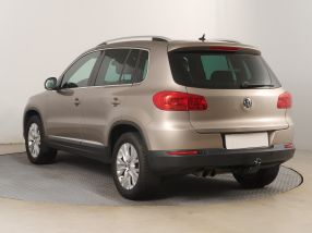 Volkswagen Tiguan - 2013