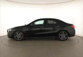 Mercedes-Benz A - 2021