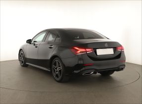 Mercedes-Benz A - 2021
