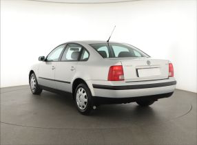 Volkswagen Passat - 1999