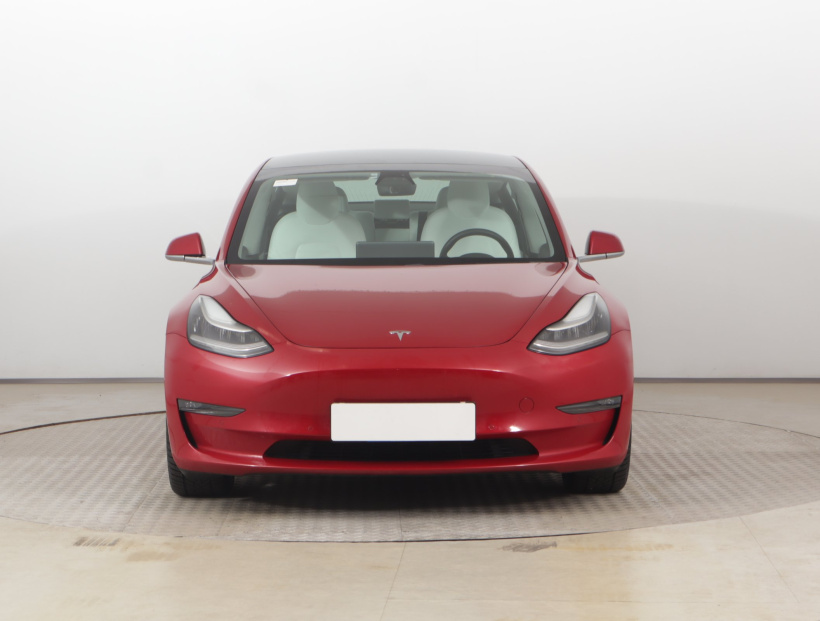 Tesla Model 3, 2019
