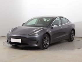 Tesla Model 3 - 2019