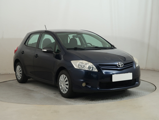 Toyota Auris 2010