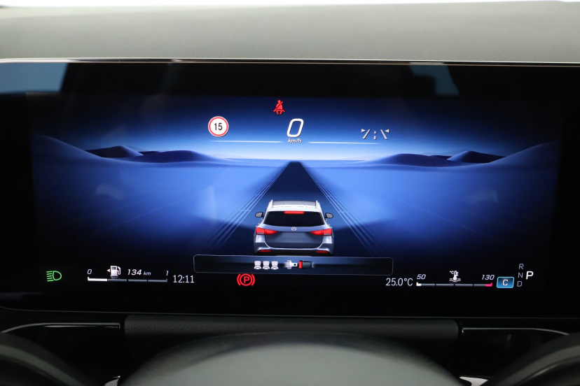 Mercedes-Benz GLA, 2025